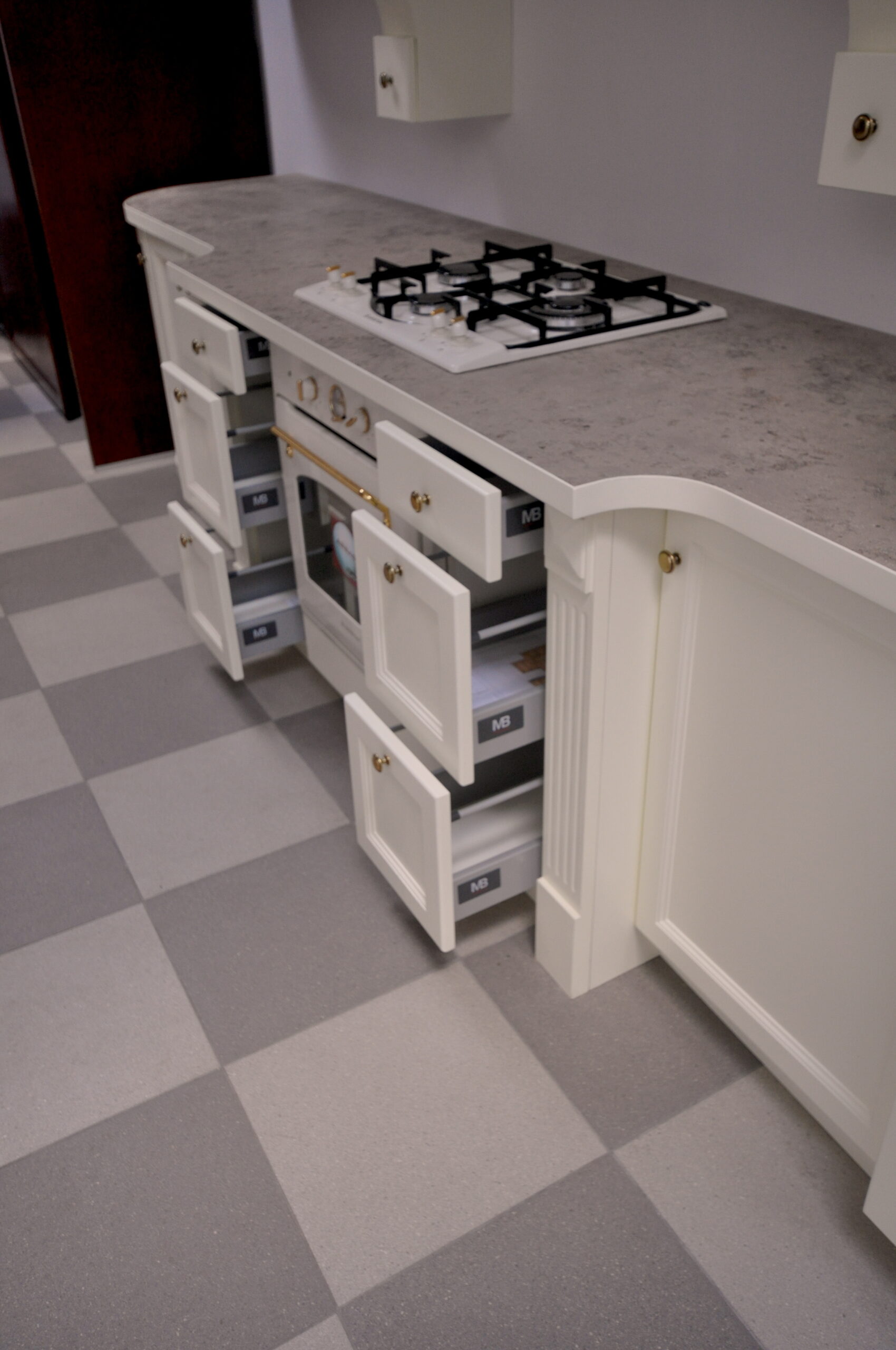 Angielskie shaker kitchen cabinets – tradycyjny design